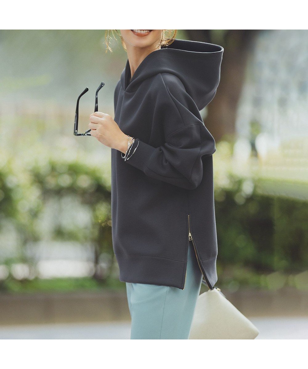 【アンフィーロ 自由区/UNFILO】のBEAUTY FORM JERSEY サイドZIP フーディ 人気、トレンドファッション・服の通販 founy(ファニー) 　ファッション　Fashion　レディースファッション　Fashion for Women　トップス・カットソー　Cut & Sew Tops　レディースパーカー・カジュアルフーディー　Casual Hoodies & Sweatshirts　インナー　Innerwear　軽量　Lightweight, Ultra Light　ストレッチ　Stretch, Stretchy Fabric　ダウン　Down, Puffer　パーカー　Hoodie, Parka　フォルム　Silhouette, Form　メタル　Metal, Metal Parts　リラックス　Relax, Relaxed Fit　冬　Winter / This Winter　A/W・秋冬　Autumn/Winter　エレガント 上品　Elegant　新作・新入荷　New Arrivals / New In　 other-1|ID: prp329100004881217 ipo3291000000036433391