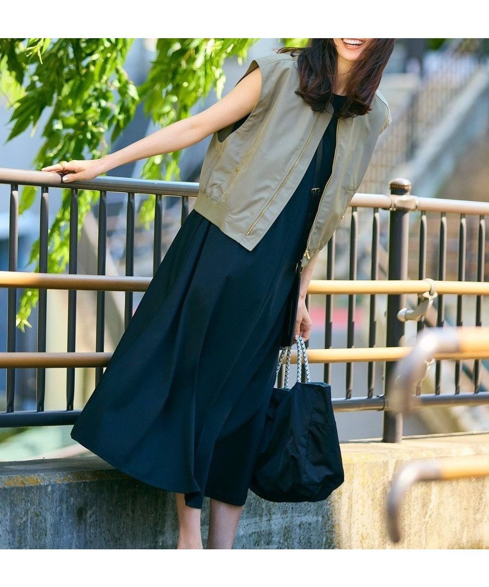 【アンフィーロ 自由区/UNFILO】の【STORY×UNFILOコラボ】MA-1ジレ付き ワンピース インテリア・キッズ・メンズ・レディースファッション・服の通販 founy(ファニー) 雑誌掲載アイテム Magazine Picks & Fashion Features ファッション雑誌 Fashion Magazines ストーリィ STORY ファッション Fashion レディースファッション Fashion for Women アウター Coat / Outerwear Collection MA-1ジャケット MA-1 Bomber Jackets / Flight Jackets 春 Spring コラボ Collaboration, Collab コンパクト Compact, Small Size 7月号 July Issue ショルダー Shoulder, Shoulder Strap セットアップ Set-Up, Coordinated Outfit 雑誌 Magazine, Fashion Magazine トレンド Trend, Trending Now ドロップ Drop Shoulder, Dropped Style マキシ Maxi, Full Length リゾート Resort, Vacation Style リラックス Relax, Relaxed Fit S/S・春夏 SS, Spring/Summer, Warm Season 夏 Summer カーキ×ブラック|ID: prp329100004881277 ipo3291000000036433828