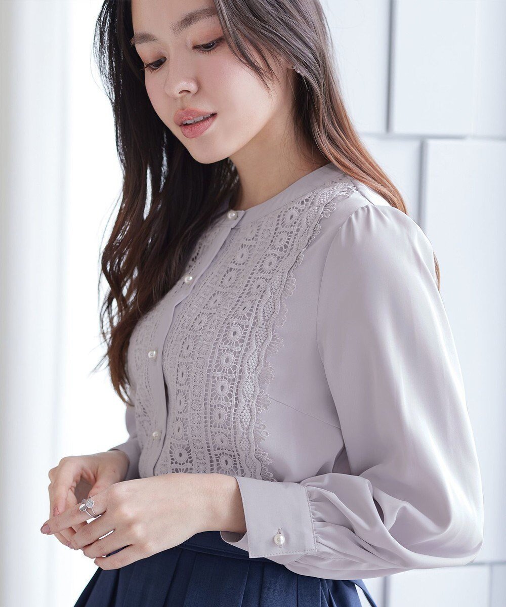 【ティアクラッセ/Tiaclasse】のレースブラウス インテリア・キッズ・メンズ・レディースファッション・服の通販 founy(ファニー) 　ファッション　Fashion　レディースファッション　Fashion for Women　トップス・カットソー　Cut & Sew Tops　シャツ・ブラウス・オフィスカジュアル　Elegant Blouses & Button-Ups　アクセサリー　Fashion Accessories　ウォッシャブル　Machine Washable　エレガント 上品　Elegant　春　Spring　洗える　Machine Washable　カーディガン　Cardigan, Knitwear　スリーブ　Sleeve, Long Sleeve / Short Sleeve　長袖　Long Sleeve, Full Sleeve　パール　Pearl, Pearl Accent　フェミニン　Feminine, Girly　ポケット　Pocket, Pocket Detail　レース　Lace, Lace Fabric　S/S・春夏　SS, Spring/Summer, Warm Season　再入荷　Restock / Back in Stock　夏　Summer　新作・新入荷　New Arrivals / New In　ビジネス 仕事 通勤　Business / Work / Commuting　ライトグレー|ID: prp329100004881373 ipo3291000000036434491
