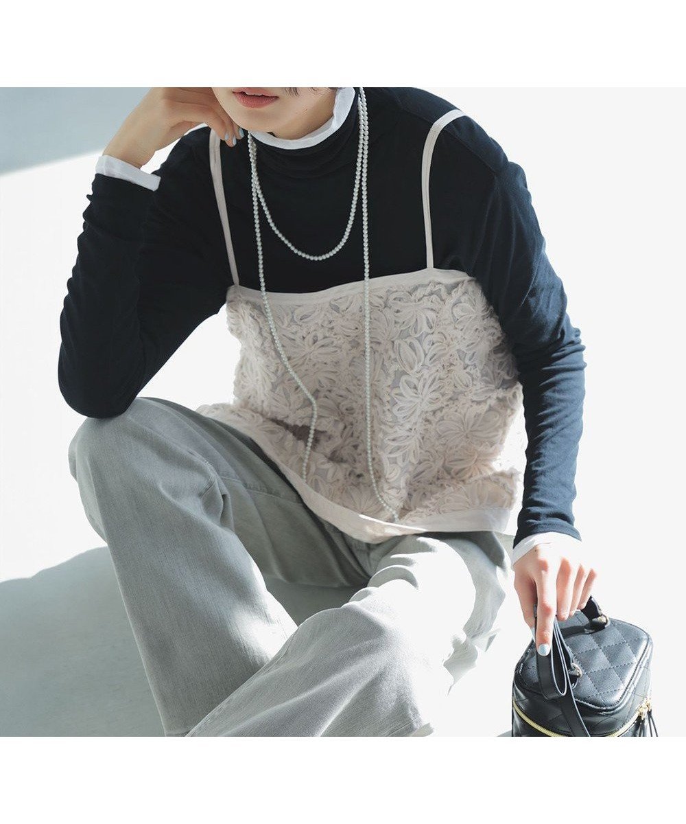 【23区/NIJYUSANKU】のリボンエンブロイダリー キャミソール インテリア・キッズ・メンズ・レディースファッション・服の通販 founy(ファニー) ファッション Fashion レディースファッション Fashion for Women トップス・カットソー Cut & Sew Tops キャミソール&ノースリーブ Camisoles & Sleeveless Tops シャツ・ブラウス・オフィスカジュアル Elegant Blouses & Button-Ups インナー Innerwear 春 Spring カットソー Cut and Sewn Top キャミソール Camisole, Spaghetti Strap Top シンプル Simple, Minimal ダウン Down, Puffer デニム Denim, Jeans Material バランス Balance, Style Balance フリル Frill, Ruffle S/S・春夏 SS, Spring/Summer, Warm Season 夏 Summer エレガント 上品 Elegant 2026年 2026 ベージュ系|ID: prp329100004881422 ipo3291000000036434809