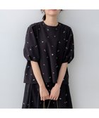 【組曲/KUMIKYOKU】の【WEB限定】ミニフラワーエンブロイダリー ブラウス ブラック系7|ID: prp329100004881426 ipo3291000000036434838