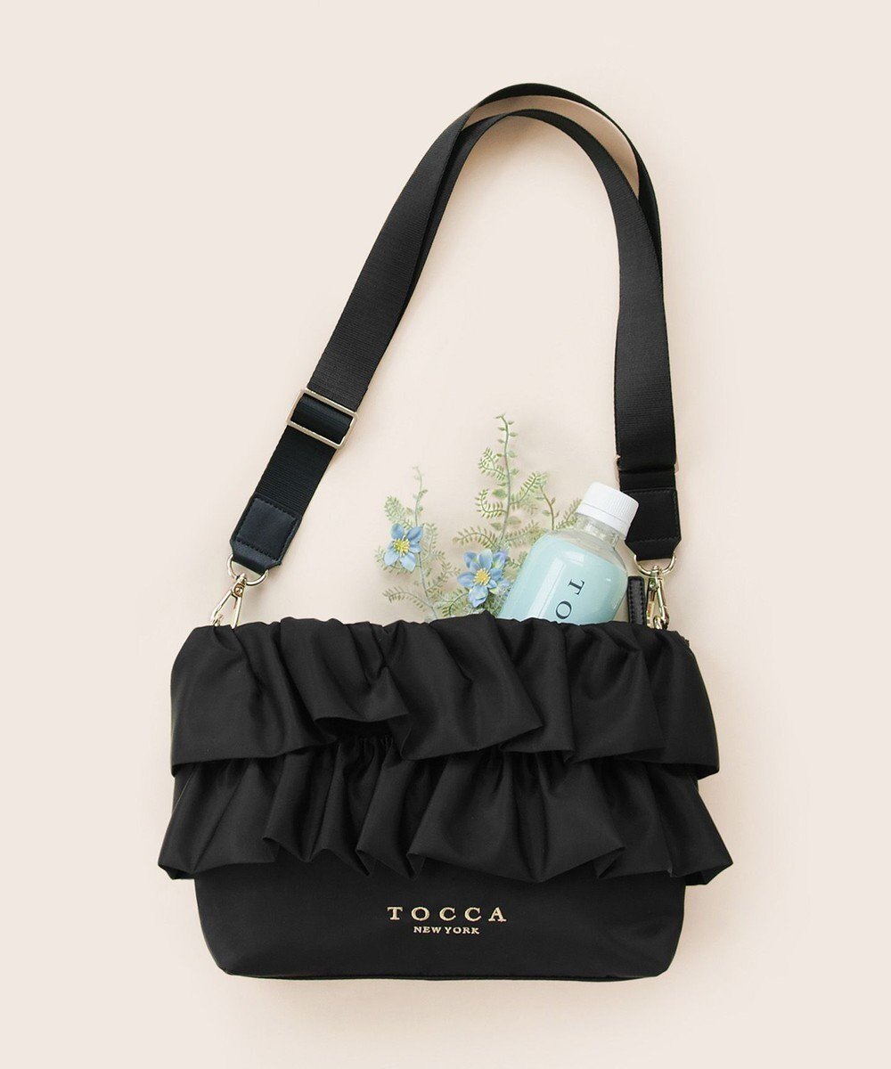 【トッカ/TOCCA】の【美人百花掲載】【新色登場】FRILL POCHETTE ポシェット インテリア・キッズ・メンズ・レディースファッション・服の通販 founy(ファニー) 　雑誌掲載アイテム　Magazine Picks & Fashion Features　ファッション雑誌　Fashion Magazines　ビジンヒャッカ　美人百花　ファッション　Fashion　レディースファッション　Fashion for Women　ショルダー　Shoulder, Shoulder Strap　シンプル　Simple, Minimal　ジップ　Zip, Zipper　財布　Wallet, Purse　雑誌　Magazine, Fashion Magazine　テクスチャー　Texture, Textured Fabric　フェミニン　Feminine, Girly　フリル　Frill, Ruffle　ポケット　Pocket, Pocket Detail　ポシェット　Pochette, Mini Bag　ポーチ　Pouch, Small Case　マグネット　Magnet, Magnetic Closure　リュクス　Luxury, Elegant, High-End, Chic　旅行　Travel　ブラック系|ID: prp329100004884853 ipo3291000000036464386