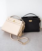 【組曲/KUMIKYOKU】のベルトデザインスクエアショルダーバッグ 人気、トレンドファッション・服の通販 founy(ファニー) ファッション Fashion レディースファッション Fashion for Women バッグ Bags ベルト&ウエストマーク Belts & Waist Accessories クラシカル Classical, Vintage-Inspired ショルダー Shoulder, Shoulder Strap シンプル Simple, Minimal スクエア Square, Square Shape セレモニー Ceremony ダウン Down, Puffer フェイクレザー Faux Leather, PU Leather フォーマル Formal, Dressy モチーフ Motif, Design Theme エレガント 上品 Elegant 人気 Popular, Best Seller thumbnail アイボリー系|ID: prp329100004889287 ipo3291000000036531663