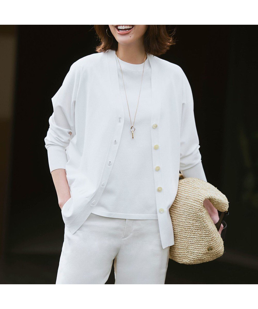 【23区/NIJYUSANKU】のレーヨンポリエステルストレッチ Vネック カーディガン インテリア・キッズ・メンズ・レディースファッション・服の通販 founy(ファニー) 　ファッション　Fashion　レディースファッション　Fashion for Women　トップス・カットソー　Cut & Sew Tops　カーディガン・羽織り　Layered Style Cardigans　Vネックトップス　V-Neck Tops / V-Cut Neckline Shirts　春　Spring　カーディガン　Cardigan, Knitwear　スリット　Slit, Slit Detail　スリーブ　Sleeve, Long Sleeve / Short Sleeve　セットアップ　Set-Up, Coordinated Outfit　定番　Standard, Basic Item　人気　Popular, Best Seller　フォルム　Silhouette, Form　フレンチ　French, French Style　S/S・春夏　SS, Spring/Summer, Warm Season　夏　Summer　エレガント 上品　Elegant　2026年　2026　ホワイト系|ID: prp329100004889539 ipo3291000000036569905