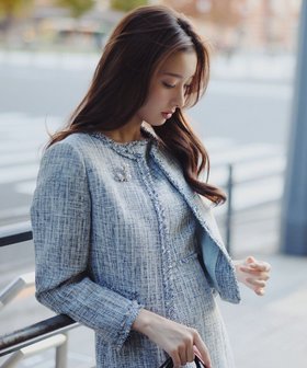 【トッカ/TOCCA】の【宮本茉由さん着用】GLOW SILHOUETTE ジャケット 人気、トレンドファッション・服の通販 founy(ファニー) ファッションモデル・俳優・女優 Models 女性 Women 宮本茉由 MIyamoto Mayu ファッション Fashion レディースファッション Fashion for Women アウター Coat / Outerwear Collection レディースジャケット・軽アウター Jackets ノーカラージャケット / シンプル上品コーデ Collarless Jackets エレガント 上品 Elegant オケージョン Occasion Wear ジャケット Jacket, Outerwear セットアップ Set-Up, Coordinated Outfit セレモニー Ceremony ツイード Twill, Twill Weave ドレス Dress, One-Piece フォーマル Formal, Dressy 夏 Summer S/S・春夏 SS, Spring/Summer, Warm Season A/W・秋冬 Autumn/Winter ビジネス 仕事 通勤 Business / Work / Commuting |ID:prp329100004889559