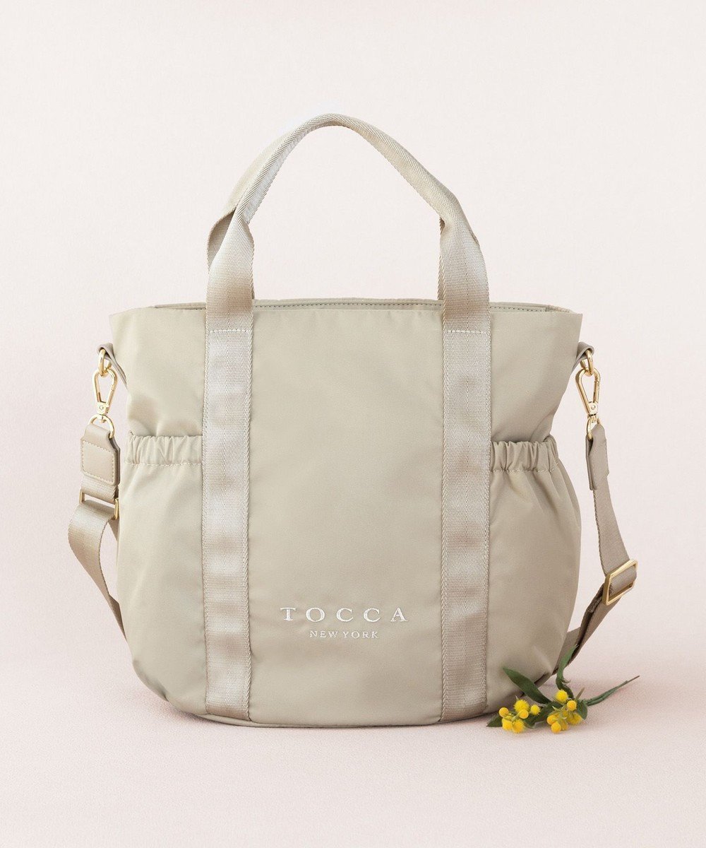 【トッカ/TOCCA】の【WEB&一部店舗限定・環境にやさしい素材】SANA SIDEPOCKET TOTE トートバッグ インテリア・キッズ・メンズ・レディースファッション・服の通販 founy(ファニー) ファッション Fashion レディースファッション Fashion for Women バッグ Bags クラウン Crown, Royal Motif コレクション Collection, Seasonal Line 軽量 Lightweight, Ultra Light シューズ Shoes, Footwear シンプル Simple, Minimal スポーツ Sports, Activewear 財布 Wallet, Purse フォルム Silhouette, Form フラット Flat, Flat Shoes ポケット Pocket, Pocket Detail ポーチ Pouch, Small Case リラックス Relax, Relaxed Fit おすすめ Recommended / Our Picks 旅行 Travel ライトベージュ系1|ID: prp329100004891409 ipo3291000000036562427