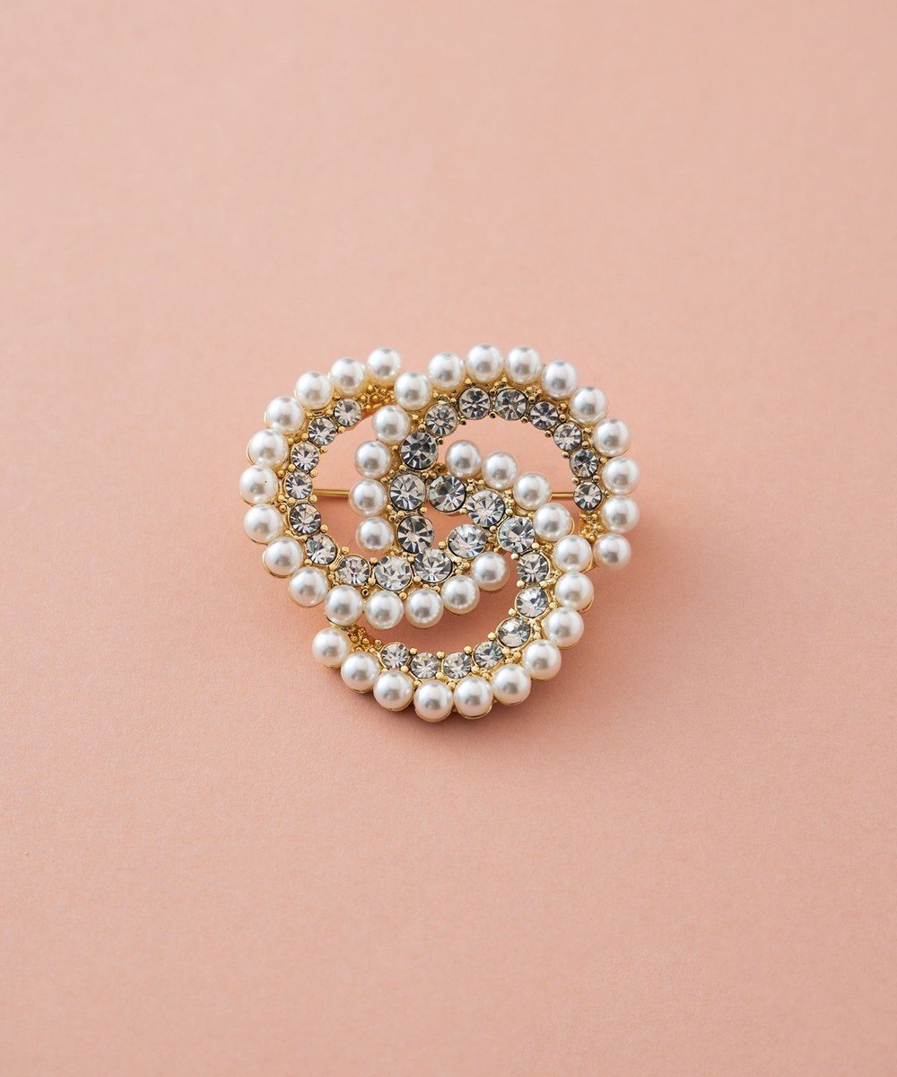 【23区/NIJYUSANKU】のパール ビジュー ブローチ インテリア・キッズ・メンズ・レディースファッション・服の通販 founy(ファニー) ファッション Fashion レディースファッション Fashion for Women アクセサリー Fashion Accessories ストール Stole, Wrap セレモニー Ceremony パール Pearl, Pearl Accent ビジュー Bijou, Jewel-like Accent ブローチ Brooch, Pin Brooch ワンポイント One Point, Statement Accent 冬 Winter / This Winter 帽子 Hat, Headwear アイボリー系|ID: prp329100004891763 ipo3291000000036565006