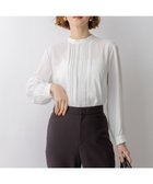 【23区/NIJYUSANKU】のバックサテンアムンゼン フロントタックブラウス 人気、トレンドファッション・服の通販 founy(ファニー) ファッション Fashion レディースファッション Fashion for Women トップス・カットソー Cut & Sew Tops シャツ・ブラウス・オフィスカジュアル Elegant Blouses & Button-Ups インナー Innerwear 春 Spring カーディガン Cardigan, Knitwear 吸水 Absorbent, Quick-Dry シンプル Simple, Minimal ジャケット Jacket, Outerwear ドレープ Drape, Draping Fabric フロント Front, Front Design ロング Long, Long-Length S/S・春夏 SS, Spring/Summer, Warm Season おすすめ Recommended / Our Picks 夏 Summer エレガント 上品 Elegant セレモニー Ceremony 2026年 2026 thumbnail ホワイト系|ID: prp329100004891848 ipo3291000000036565834