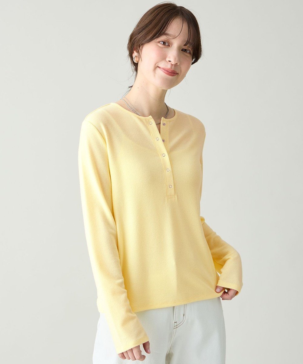 【エニー/ANY】のクリアラメフライスヘンリーネックプルオーバー インテリア・キッズ・メンズ・レディースファッション・服の通販 founy(ファニー) 　ファッション　Fashion　レディースファッション　Fashion for Women　トップス・カットソー　Cut & Sew Tops　シャツ・ブラウス・オフィスカジュアル　Elegant Blouses & Button-Ups　ロングTシャツ・Tシャツ　Longline T-Shirts & Tees　カジュアルプルオーバー・ニットトップス　Pullovers & Knit Tops / Casual Pullovers　カットソー・ベーシックTシャツ　Cut-and-Sewn Tops / Stretch Tees & Basics　春　Spring　カットソー　Cut and Sewn Top　今季　This Season, Current Season　シンプル　Simple, Minimal　ストレッチ　Stretch, Stretchy Fabric　ストレート　Straight, Straight Cut　デニム　Denim, Jeans Material　トレンド　Trend, Trending Now　バランス　Balance, Style Balance　ワイド　Wide, Wide Fit　S/S・春夏　SS, Spring/Summer, Warm Season　おすすめ　Recommended / Our Picks　夏　Summer　イエロー|ID: prp329100004891900 ipo3291000000036566271