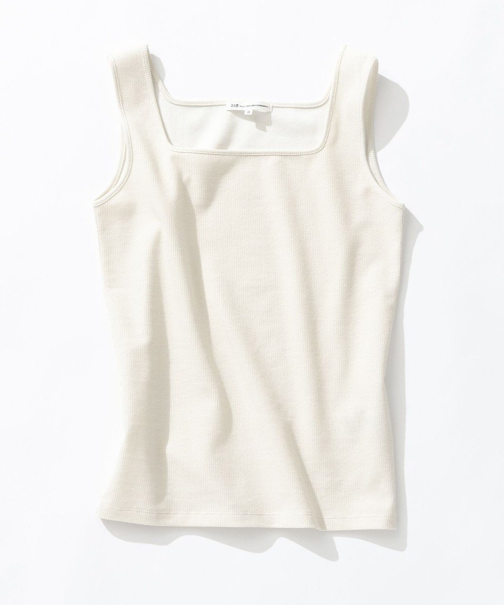 【23区/NIJYUSANKU】のシャイニーリブ スクエアネック タンクトップ インテリア・キッズ・メンズ・レディースファッション・服の通販 founy(ファニー) 　ファッション　Fashion　レディースファッション　Fashion for Women　トップス・カットソー　Cut & Sew Tops　インナー　Innerwear　春　Spring　カーディガン　Cardigan, Knitwear　クール　Cool, Chic　シアー　Sheer, See-Through　ジャケット　Jacket, Outerwear　スクエア　Square, Square Shape　ストレッチ　Stretch, Stretchy Fabric　タンク　Tank Top, Sleeveless Top　トレンド　Trend, Trending Now　フィット　Fit, Slim Fit　S/S・春夏　SS, Spring/Summer, Warm Season　夏　Summer　エレガント 上品　Elegant　2026年　2026　アイボリー系|ID: prp329100004892015 ipo3291000000036567195