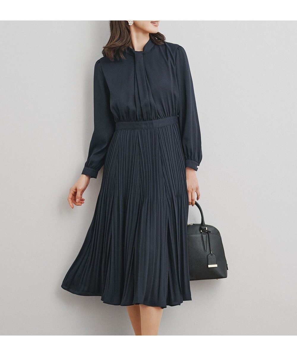 【23区/NIJYUSANKU】の【洗える】クリスタルアムンゼン ウエスト切り替え ワンピース インテリア・キッズ・メンズ・レディースファッション・服の通販 founy(ファニー) 　ファッション　Fashion　レディースファッション　Fashion for Women　ワンピース　Dresses　春　Spring　洗える　Machine Washable　ジャケット　Jacket, Outerwear　ツイード　Twill, Twill Weave　ドレープ　Drape, Draping Fabric　長袖　Long Sleeve, Full Sleeve　パール　Pearl, Pearl Accent　フレア　Flare, Flared　フロント　Front, Front Design　プリーツ　Pleats, Pleated　ランダム　Random, Irregular　ワンポイント　One Point, Statement Accent　S/S・春夏　SS, Spring/Summer, Warm Season　夏　Summer　エレガント 上品　Elegant　セレモニー　Ceremony　ビジネス 仕事 通勤　Business / Work / Commuting　ネイビー系|ID: prp329100004892017 ipo3291000000036567222