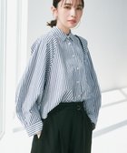 【アンフィーロ 自由区/UNFILO】のコットンブロード フォルムシャツ 人気、トレンドファッション・服の通販 founy(ファニー) ファッション Fashion レディースファッション Fashion for Women トップス・カットソー Cut & Sew Tops シャツ・ブラウス・オフィスカジュアル Elegant Blouses & Button-Ups クロップド Cropped, Short Length スリーブ Sleeve, Long Sleeve / Short Sleeve バランス Balance, Style Balance フォルム Silhouette, Form ブロード Broadcloth, Fine Cotton 夏 Summer 抗菌 Antibacterial, Bacteria-Resistant 春 Spring S/S・春夏 SS, Spring/Summer, Warm Season 洗える Machine Washable 羽織 Haori, Light Jacket thumbnail ネイビーストライプ|ID: prp329100004892264 ipo3291000000036569171