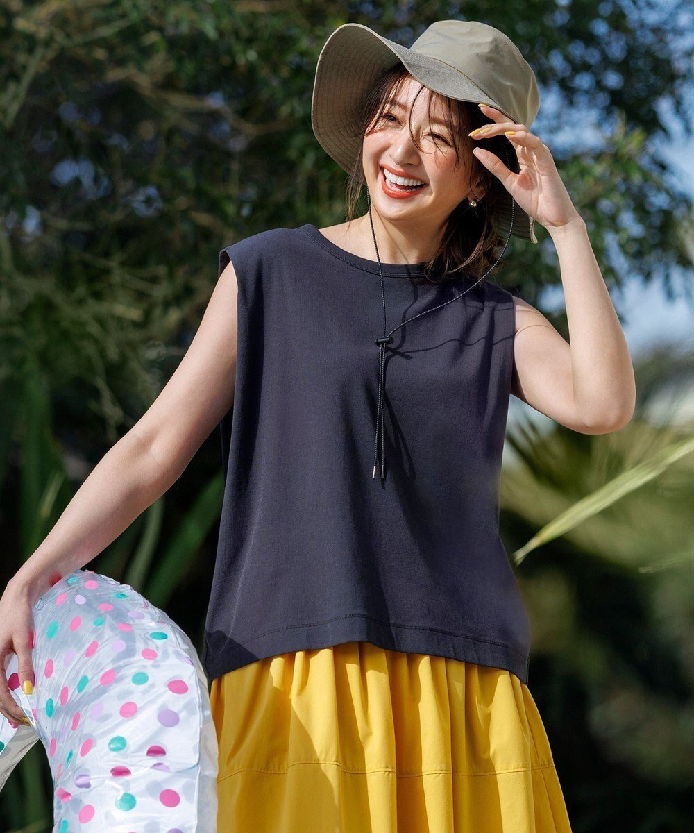 【アンフィーロ 自由区/UNFILO】のドライタッチフライス ノースリーブT 人気、トレンドファッション・服の通販 founy(ファニー) 　ファッション　Fashion　レディースファッション　Fashion for Women　トップス・カットソー　Cut & Sew Tops　キャミソール&ノースリーブ　Camisoles & Sleeveless Tops　シャツ・ブラウス・オフィスカジュアル　Elegant Blouses & Button-Ups　ロングTシャツ・Tシャツ　Longline T-Shirts & Tees　カットソー・ベーシックTシャツ　Cut-and-Sewn Tops / Stretch Tees & Basics　インナー　Innerwear　春　Spring　カットソー　Cut and Sewn Top　ストレッチ　Stretch, Stretchy Fabric　ダブル　Double, Double-Breasted　ノースリーブ　Sleeveless, No-Sleeve　ボトム　Bottoms, Lower Wear　S/S・春夏　SS, Spring/Summer, Warm Season　夏　Summer　 other-1|ID: prp329100004898239 ipo3291000000036643084