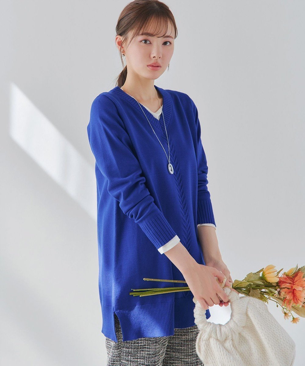 【ティアクラッセ/Tiaclasse】の【安田美沙子さん着用・選べる2type】もちニットチュニック インテリア・キッズ・メンズ・レディースファッション・服の通販 founy(ファニー) 　ファッション　Fashion　レディースファッション　Fashion for Women　トップス・カットソー　Cut & Sew Tops　ニット　Knit Tops & Sweaters　アクセサリー　Fashion Accessories　洗える　Machine Washable　秋　Autumn　コンパクト　Compact, Small Size　シューズ　Shoes, Footwear　シンプル　Simple, Minimal　スリット　Slit, Slit Detail　セーター　Sweater, Knitwear　チュニック　Tunic, Long Top　長袖　Long Sleeve, Full Sleeve　ポケット　Pocket, Pocket Detail　ラウンド　Round, Round Neck　リブニット　Rib Knit, Ribbed Knit　冬　Winter / This Winter　A/W・秋冬　Autumn/Winter　再入荷　Restock / Back in Stock　プチプライス・低価格　Affordable / Budget Price　おすすめ　Recommended / Our Picks　エレガント 上品　Elegant　新作・新入荷　New Arrivals / New In　ビジネス 仕事 通勤　Business / Work / Commuting　Vネック:ダークブルー|ID: prp329100004914392 ipo3291000000036829792