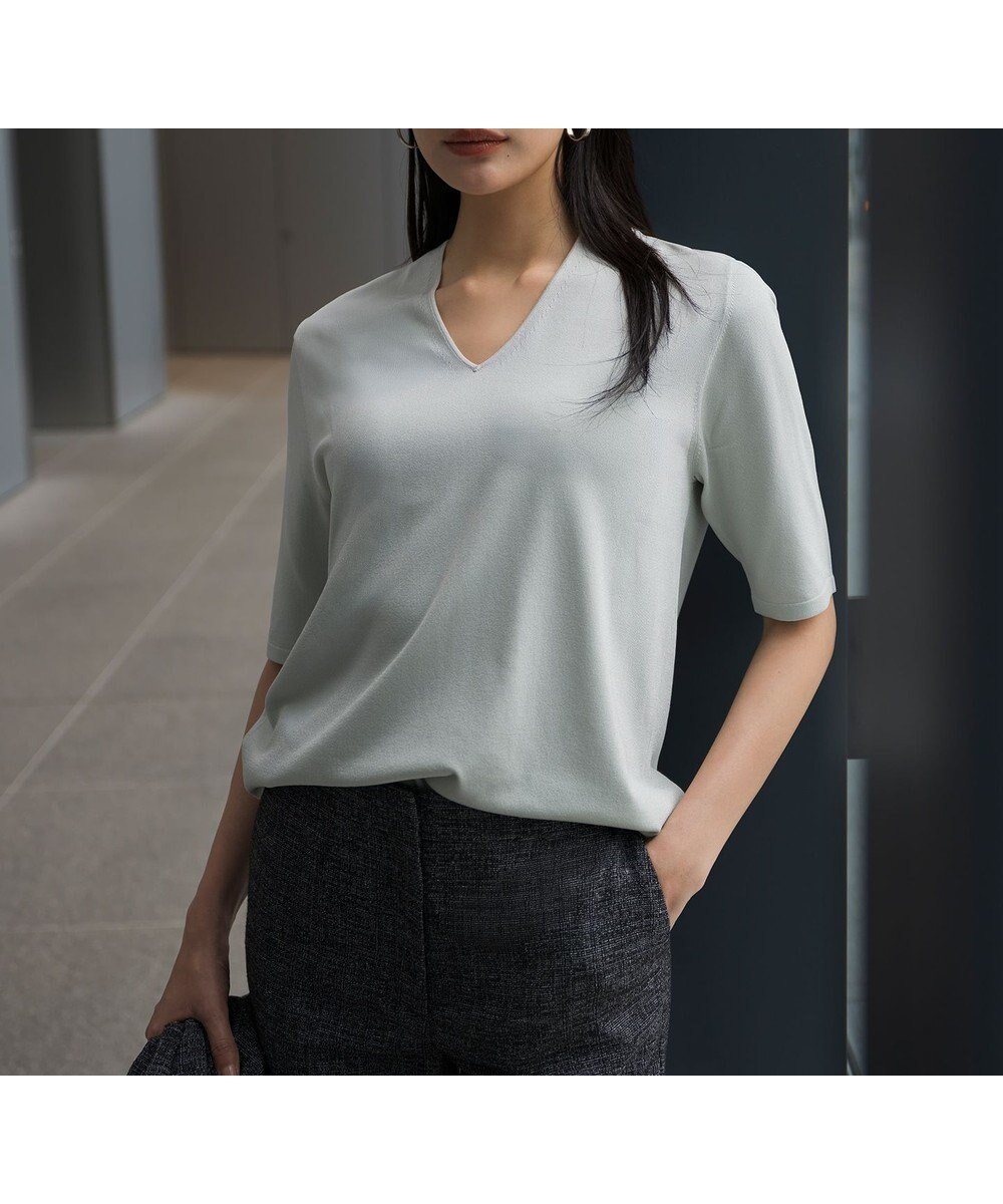 【アイシービー/iCB】の【WEB限定カラーあり】 シンセティックハイゲージ 半袖Vネックニット インテリア・キッズ・メンズ・レディースファッション・服の通販 founy(ファニー) 　ファッション　Fashion　レディースファッション　Fashion for Women　トップス・カットソー　Cut & Sew Tops　ニット　Knit Tops & Sweaters　Vネックトップス　V-Neck Tops / V-Cut Neckline Shirts　インナー　Innerwear　春　Spring　カーディガン　Cardigan, Knitwear　シンプル　Simple, Minimal　ジャケット　Jacket, Outerwear　セーター　Sweater, Knitwear　半袖　Short Sleeve, Half Sleeve　リラックス　Relax, Relaxed Fit　ロング　Long, Long-Length　S/S・春夏　SS, Spring/Summer, Warm Season　夏　Summer　エレガント 上品　Elegant　2026年　2026　アイスグレー[WEB限定]|ID: prp329100004917064 ipo3291000000036867526