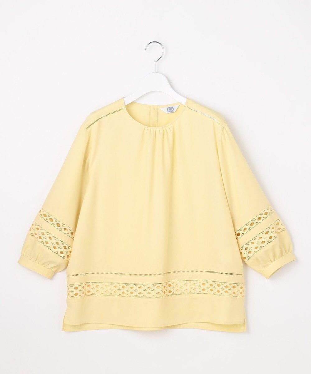 【ジェイ プレス/J.PRESS】のスパンソフトクロス刺繍 ブラウス インテリア・キッズ・メンズ・レディースファッション・服の通販 founy(ファニー) ファッション Fashion レディースファッション Fashion for Women トップス・カットソー Cut & Sew Tops シャツ・ブラウス・オフィスカジュアル Elegant Blouses & Button-Ups イエロー Yellow 春 Spring デコルテ Décolleté, Neckline デニム Denim, Jeans Material レース Lace, Lace Fabric S/S・春夏 SS, Spring/Summer, Warm Season 夏 Summer エレガント 上品 Elegant イエロー系|ID: prp329100004917080 ipo3291000000036867822