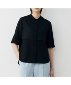 【アイシービー/iCB】の【WEB限定カラーあり】 FluidBackSatin バンドカラーシャツ 人気、トレンドファッション・服の通販 founy(ファニー) ファッション Fashion レディースファッション Fashion for Women トップス・カットソー Cut & Sew Tops シャツ・ブラウス・オフィスカジュアル Elegant Blouses & Button-Ups 春 Spring サテン Satin, Glossy Fabric シアー Sheer, See-Through セットアップ Set-Up, Coordinated Outfit トレンド Trend, Trending Now なめらか Smooth, Silky Texture フロント Front, Front Design ヘムライン Hemline, Bottom Cut ヨーク Yoke, Yoke Design ワイド Wide, Wide Fit S/S・春夏 SS, Spring/Summer, Warm Season おすすめ Recommended / Our Picks 夏 Summer 2026年 2026 thumbnail ブラック|ID: prp329100004918904 ipo3291000000036898415