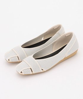 【ステッピ/steppi】のスクエア グルカ パンプス 人気、トレンドファッション・服の通販 founy(ファニー) ファッション Fashion レディースファッション Fashion for Women 春 Spring 洗える Machine Washable クッション Cushion, Throw Pillow 軽量 Lightweight, Ultra Light サンダル Sandals, Summer Shoes シューズ Shoes, Footwear スクエア Square, Square Shape バランス Balance, Style Balance フィット Fit, Slim Fit ランニング Running, Running Wear, Activewear, Jogging S/S・春夏 SS, Spring/Summer, Warm Season おすすめ Recommended / Our Picks 夏 Summer エレガント 上品 Elegant |ID:prp329100004918979