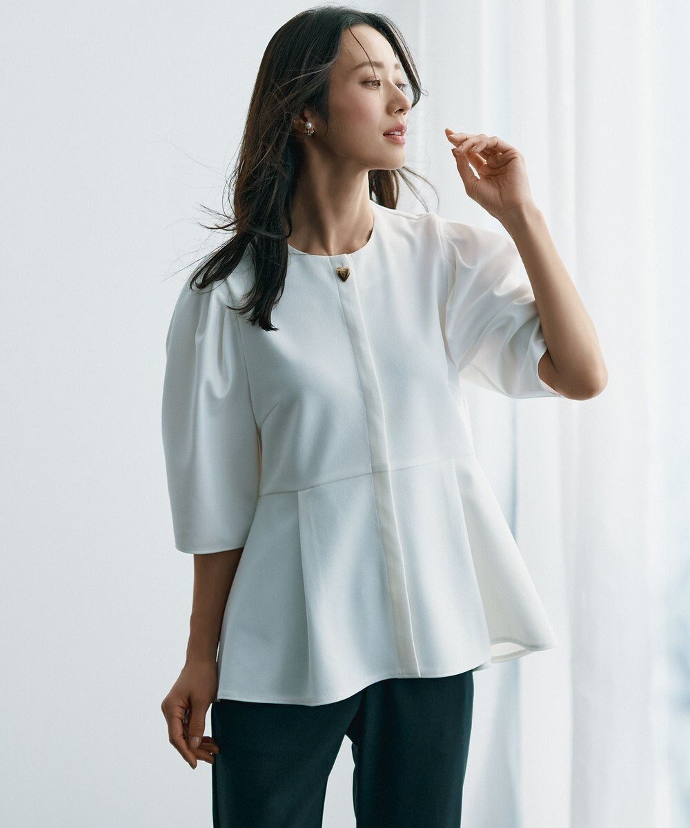 【アンフィーロ 自由区/UNFILO】の【VERY×UNFILOコラボ/セレモニー】BEAUTY MOVE ペプラムブラウス インテリア・キッズ・メンズ・レディースファッション・服の通販 founy(ファニー) 　ファッション　Fashion　レディースファッション　Fashion for Women　トップス・カットソー　Cut & Sew Tops　シャツ・ブラウス・オフィスカジュアル　Elegant Blouses & Button-Ups　洗える　Machine Washable　コラボ　Collaboration, Collab　ジョーゼット　Georgette, Semi-Sheer Fabric　ストレッチ　Stretch, Stretchy Fabric　スリーブ　Sleeve, Long Sleeve / Short Sleeve　セットアップ　Set-Up, Coordinated Outfit　トレンド　Trend, Trending Now　パール　Pearl, Pearl Accent　ペプラム　Peplum, Flared Hem　A/W・秋冬　Autumn/Winter　S/S・春夏　SS, Spring/Summer, Warm Season　おすすめ　Recommended / Our Picks　夏　Summer　エレガント 上品　Elegant　セレモニー　Ceremony　オフ|ID: prp329100004921742 ipo3291000000036927873