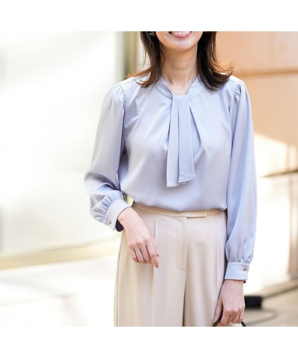 【エニィ スィス/any SiS】の【4WAY】長袖 ボウブラウス インテリア・キッズ・メンズ・レディースファッション・服の通販 founy(ファニー) 　ファッション　Fashion　レディースファッション　Fashion for Women　トップス・カットソー　Cut & Sew Tops　シャツ・ブラウス・オフィスカジュアル　Elegant Blouses & Button-Ups　エレガント 上品　Elegant　サテン　Satin, Glossy Fabric　シンプル　Simple, Minimal　セレモニー　Ceremony　フロント　Front, Front Design　入学式　Entrance Ceremony　卒業式　Graduation Ceremony　夏　Summer　新作・新入荷　New Arrivals / New In　春　Spring　S/S・春夏　SS, Spring/Summer, Warm Season　ビジネス 仕事 通勤　Business / Work / Commuting　長袖　Long Sleeve, Full Sleeve　ライトブルー|ID: prp329100004921894 ipo3291000000036929702
