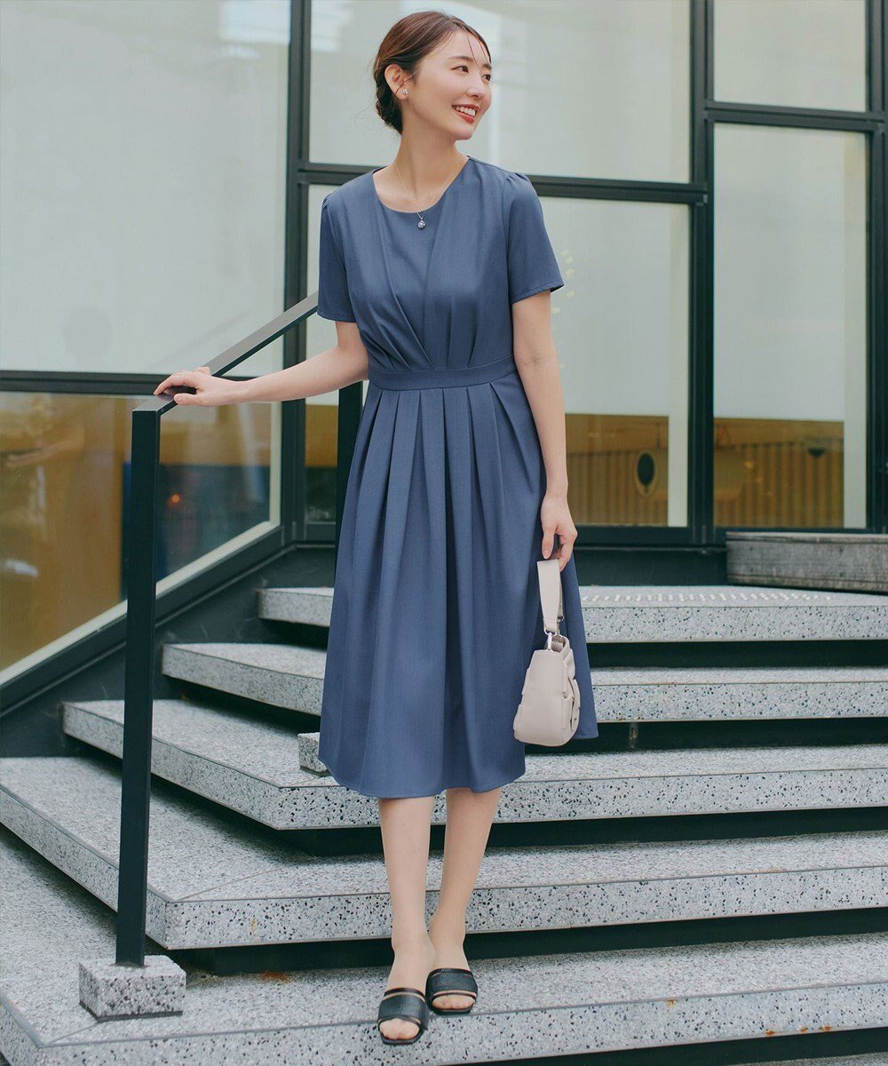 【ティアクラッセ/Tiaclasse】の【おのののかさん着用】半袖 長袖選べる袖丈・タックフレアワンピース インテリア・キッズ・メンズ・レディースファッション・服の通販 founy(ファニー) ファッション Fashion レディースファッション Fashion for Women ワンピース Dresses アクセサリー Fashion Accessories ウォッシャブル Machine Washable 春 Spring 洗える Machine Washable 秋 Autumn カーディガン Cardigan, Knitwear シューズ Shoes, Footwear チュニック Tunic, Long Top 長袖 Long Sleeve, Full Sleeve フレア Flare, Flared フロント Front, Front Design ベーシック Basic, Essential ポケット Pocket, Pocket Detail 半袖 Short Sleeve, Half Sleeve ラウンド Round, Round Neck 楽ちん Easy Fit, Comfortable A/W・秋冬 Autumn/Winter S/S・春夏 SS, Spring/Summer, Warm Season 再入荷 Restock / Back in Stock 夏 Summer エレガント 上品 Elegant セレモニー Ceremony 入学式 Entrance Ceremony 新作・新入荷 New Arrivals / New In ビジネス 仕事 通勤 Business / Work / Commuting 半袖ブルー|ID: prp329100004925173 ipo3291000000036957795