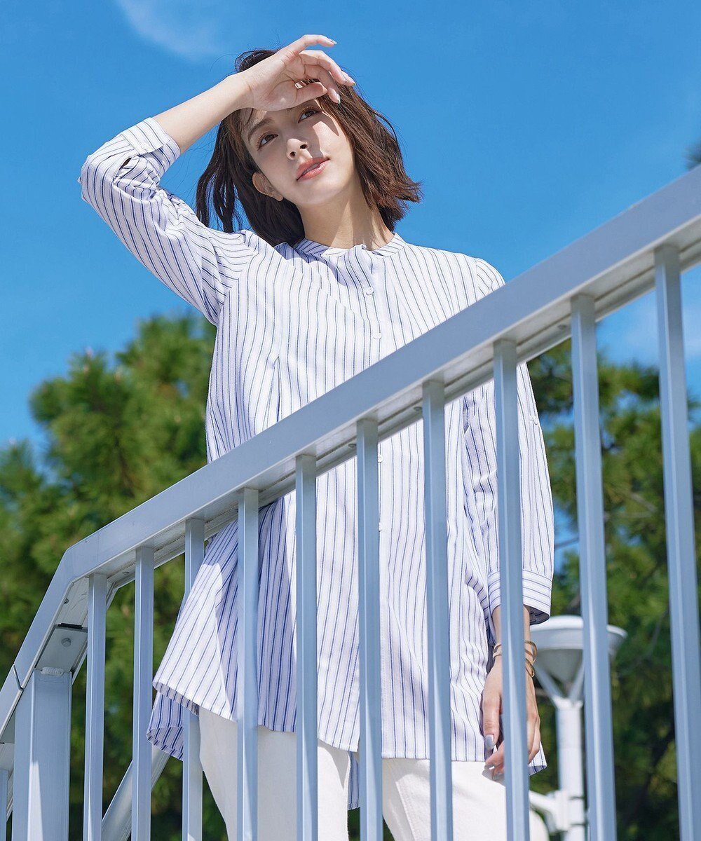 【ティアクラッセ/Tiaclasse】の【新色追加】バンドカラーシャツチュニックブラウス インテリア・キッズ・メンズ・レディースファッション・服の通販 founy(ファニー) 　ファッション　Fashion　レディースファッション　Fashion for Women　トップス・カットソー　Cut & Sew Tops　シャツ・ブラウス・オフィスカジュアル　Elegant Blouses & Button-Ups　アクセサリー　Fashion Accessories　ウォッシャブル　Machine Washable　春　Spring　洗える　Machine Washable　秋　Autumn　カーディガン　Cardigan, Knitwear　シャンブレー　Chambray, Denim-Like Fabric　シンプル　Simple, Minimal　ストライプ　Stripe, Striped Pattern　チュニック　Tunic, Long Top　長袖　Long Sleeve, Full Sleeve　フレア　Flare, Flared　フロント　Front, Front Design　ポケット　Pocket, Pocket Detail　ロング　Long, Long-Length　ロールアップ　Roll-Up, Cuffed Hem　S/S・春夏　SS, Spring/Summer, Warm Season　再入荷　Restock / Back in Stock　夏　Summer　エレガント 上品　Elegant　新作・新入荷　New Arrivals / New In　オフホワイトストライプ|ID: prp329100004925227 ipo3291000000036958598