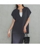 【アンフィーロ 自由区/UNFILO】の【WEB限定カラー】スゴ機能美ニット キーネック ジレ チャコール|ID: prp329100004925312 ipo3291000000036959323