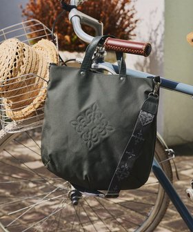 【ラシット/russet】の《19か月連続!ブランド月間ランキング1位》スリム2WAYトートバッグ コーデュラナイロン (CE-1404-WEB) 人気、トレンドファッション・服の通販 founy(ファニー) ファッション Fashion レディースファッション Fashion for Women バッグ Bags エレガント 上品 Elegant ショルダー Shoulder, Shoulder Strap シルバー Silver, Metallic Silver シンプル Simple, Minimal スリム Slim, Slim Fit 定番 Standard, Basic Item 人気 Popular, Best Seller バランス Balance, Style Balance ポケット Pocket, Pocket Detail モチーフ Motif, Design Theme ビジネス 仕事 通勤 Business / Work / Commuting |ID:prp329100004925324