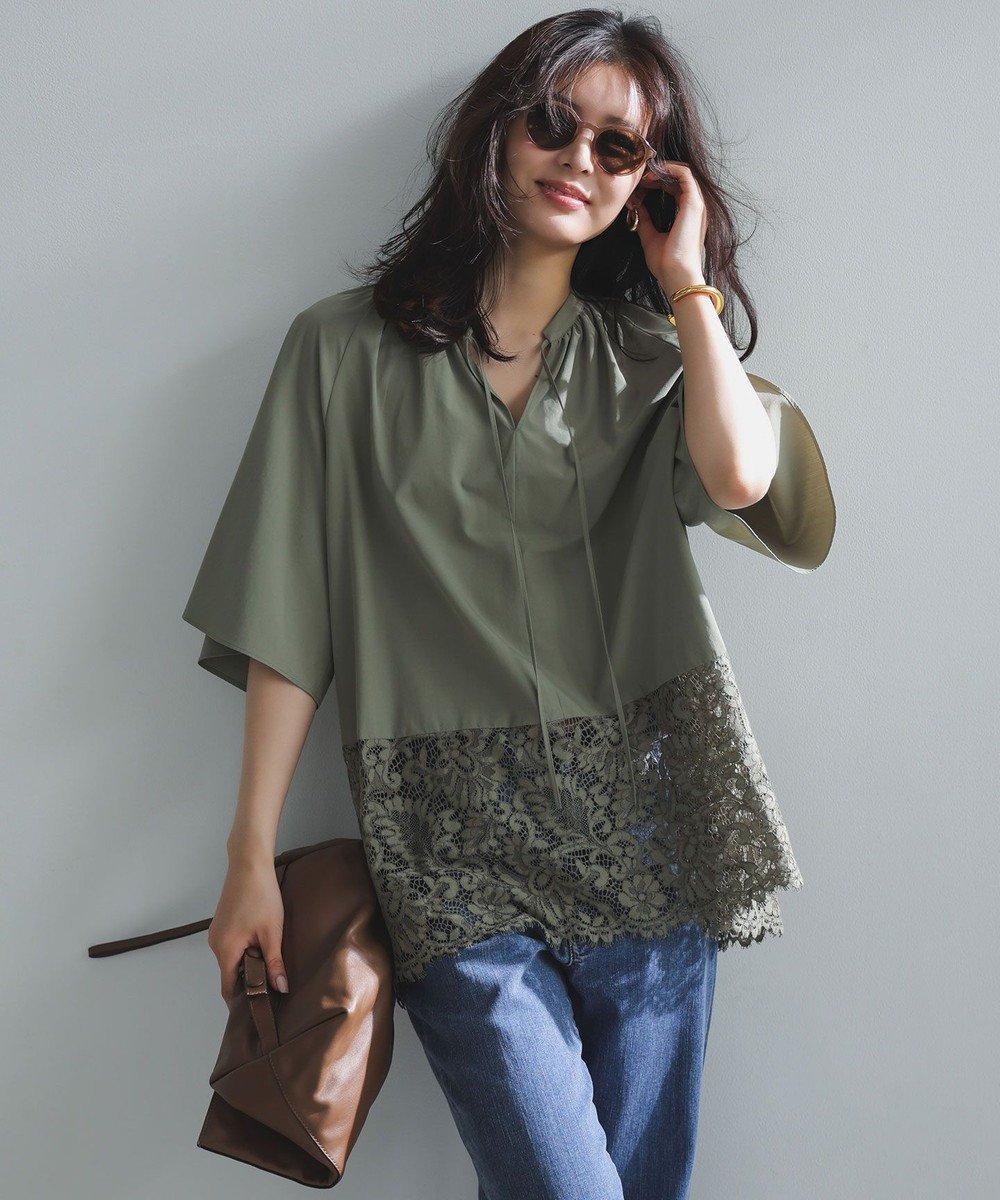 【アンフィーロ 自由区/UNFILO】のレースヘム ギャザーブラウス 人気、トレンドファッション・服の通販 founy(ファニー) 　ファッション　Fashion　レディースファッション　Fashion for Women　トップス・カットソー　Cut & Sew Tops　シャツ・ブラウス・オフィスカジュアル　Elegant Blouses & Button-Ups　おすすめ　Recommended / Our Picks　カーゴパンツ　Cargo Pants, Utility Pants　ギャザー　Gathered, Ruffled　スキッパー　Skipper, Open Collar　デニム　Denim, Jeans Material　ボトム　Bottoms, Lower Wear　レース　Lace, Lace Fabric　夏　Summer　春　Spring　S/S・春夏　SS, Spring/Summer, Warm Season　 other-1|ID: prp329100004925424 ipo3291000000036960527