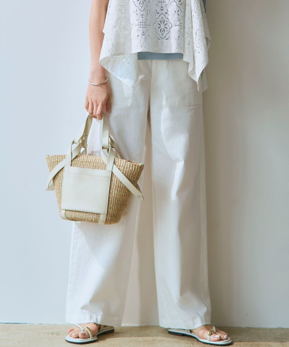 【23区/NIJYUSANKU】の【CanCam掲載】スラブツイルストレッチ ベイカーパンツ インテリア・キッズ・メンズ・レディースファッション・服の通販 founy(ファニー) 　雑誌掲載アイテム　Magazine Picks & Fashion Features　ファッション雑誌　Fashion Magazines　キャンキャン　CanCam　ファッション　Fashion　レディースファッション　Fashion for Women　パンツ　Pants & Trousers　春　Spring　5月号　May Issue　シャンブレー　Chambray, Denim-Like Fabric　ジャケット　Jacket, Outerwear　ストレッチ　Stretch, Stretchy Fabric　ストレート　Straight, Straight Cut　雑誌　Magazine, Fashion Magazine　ダブル　Double, Double-Breasted　人気　Popular, Best Seller　バランス　Balance, Style Balance　フロント　Front, Front Design　ベスト　Vest, Waistcoat　ポケット　Pocket, Pocket Detail　リネン　Linen, Linen Fabric　リラックス　Relax, Relaxed Fit　ワイド　Wide, Wide Fit　S/S・春夏　SS, Spring/Summer, Warm Season　夏　Summer　エレガント 上品　Elegant　2026年　2026　ホワイト系|ID: prp329100004925462 ipo3291000000036960915