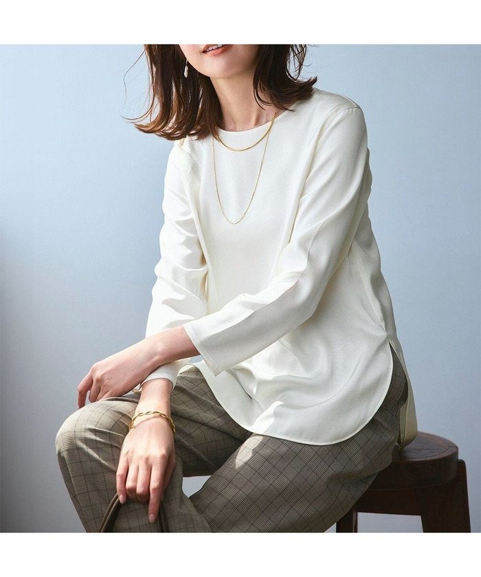 【23区/NIJYUSANKU】の【洗える】サテン ロングスリーブ Tシャツ インテリア・キッズ・メンズ・レディースファッション・服の通販 founy(ファニー) https://founy.com/ ファッション Fashion レディースファッション Fashion for Women トップス・カットソー Cut & Sew Tops シャツ・ブラウス・オフィスカジュアル Elegant Blouses & Button-Ups ロングTシャツ・Tシャツ Longline T-Shirts & Tees カットソー・ベーシックTシャツ Cut-and-Sewn Tops / Stretch Tees & Basics オレンジ Orange 洗える Machine Washable カットソー Cut and Sewn Top サテン Satin, Glossy Fabric シルク Silk, 100% Silk スリーブ Sleeve, Long Sleeve / Short Sleeve フレア Flare, Flared リラックス Relax, Relaxed Fit ロング Long, Long-Length ワイド Wide, Wide Fit A/W・秋冬 Autumn/Winter エレガント 上品 Elegant 2025年 2025 2025-2026秋冬・A/W Autumn/Winter 2025–26 AW25–26 |ID: prp329100004926057 ipo3291000000036963657