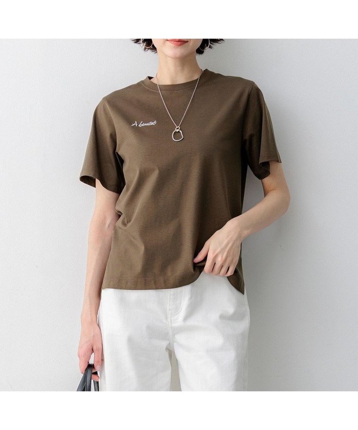 【23区/NIJYUSANKU】の【Oggi掲載】バック刺繍 メッセージロゴ Tシャツ インテリア・キッズ・メンズ・レディースファッション・服の通販 founy(ファニー) https://founy.com/ 雑誌掲載アイテム Magazine Picks & Fashion Features ファッション雑誌 Fashion Magazines オッジ Oggi ファッション Fashion レディースファッション Fashion for Women トップス・カットソー Cut & Sew Tops シャツ・ブラウス・オフィスカジュアル Elegant Blouses & Button-Ups ロングTシャツ・Tシャツ Longline T-Shirts & Tees カットソー・ベーシックTシャツ Cut-and-Sewn Tops / Stretch Tees & Basics 春 Spring 5月号 May Issue カットソー Cut and Sewn Top スリット Slit, Slit Detail 雑誌 Magazine, Fashion Magazine デニム Denim, Jeans Material トレンド Trend, Trending Now フェミニン Feminine, Girly フロント Front, Front Design ヘムライン Hemline, Bottom Cut リラックス Relax, Relaxed Fit ロング Long, Long-Length S/S・春夏 SS, Spring/Summer, Warm Season おすすめ Recommended / Our Picks 夏 Summer 2026年 2026 |ID: prp329100004926228 ipo3291000000036964503