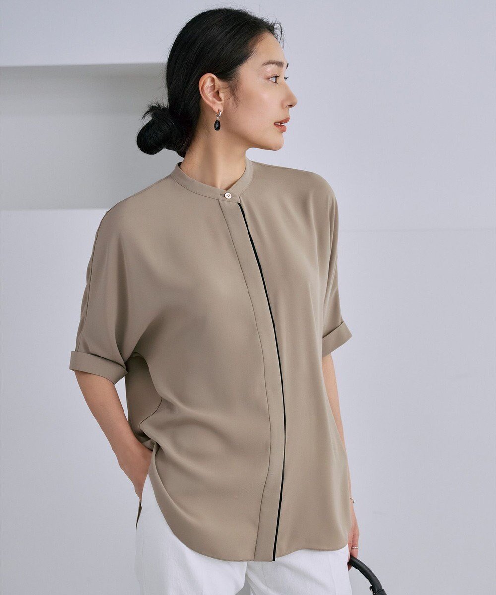 【アイシービー/iCB】の【人気のため新色追加・接触冷感・UVケア・速乾・洗える】BackSatinAmunzen 5分袖バンドカラーブラウス インテリア・キッズ・メンズ・レディースファッション・服の通販 founy(ファニー) 　ファッション　Fashion　レディースファッション　Fashion for Women　トップス・カットソー　Cut & Sew Tops　シャツ・ブラウス・オフィスカジュアル　Elegant Blouses & Button-Ups　春　Spring　洗える　Machine Washable　サテン　Satin, Glossy Fabric　人気　Popular, Best Seller　ハイネック　High Neck, Mock Neck　プリント　Print, Printed Pattern　ワーク　Workwear, Utility Style　S/S・春夏　SS, Spring/Summer, Warm Season　夏　Summer　2025年　2025　2025春夏・S/S　Spring/Summer 2025 SS25　クリームブラウン系|ID: prp329100004926439 ipo3291000000036965282