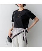 【23区/NIJYUSANKU】のスカーフコンビジャージー ウエストデザイン カットソー 人気、トレンドファッション・服の通販 founy(ファニー) ファッション Fashion レディースファッション Fashion for Women トップス・カットソー Cut & Sew Tops シャツ・ブラウス・オフィスカジュアル Elegant Blouses & Button-Ups ロングTシャツ・Tシャツ Longline T-Shirts & Tees カットソー・ベーシックTシャツ Cut-and-Sewn Tops / Stretch Tees & Basics 春 Spring カットソー Cut and Sewn Top カーディガン Cardigan, Knitwear シンプル Simple, Minimal スカーフ Scarf, Neckwear タイトスカート Pencil Skirt, Tight Skirt デニム Denim, Jeans Material トレンド Trend, Trending Now ドッキング Docking, Mixed Material パターン Pattern, Design Print プリント Print, Printed Pattern S/S・春夏 SS, Spring/Summer, Warm Season おすすめ Recommended / Our Picks 夏 Summer 2026年 2026 thumbnail ブラック×オフ|ID: prp329100004926818 ipo3291000000036968126