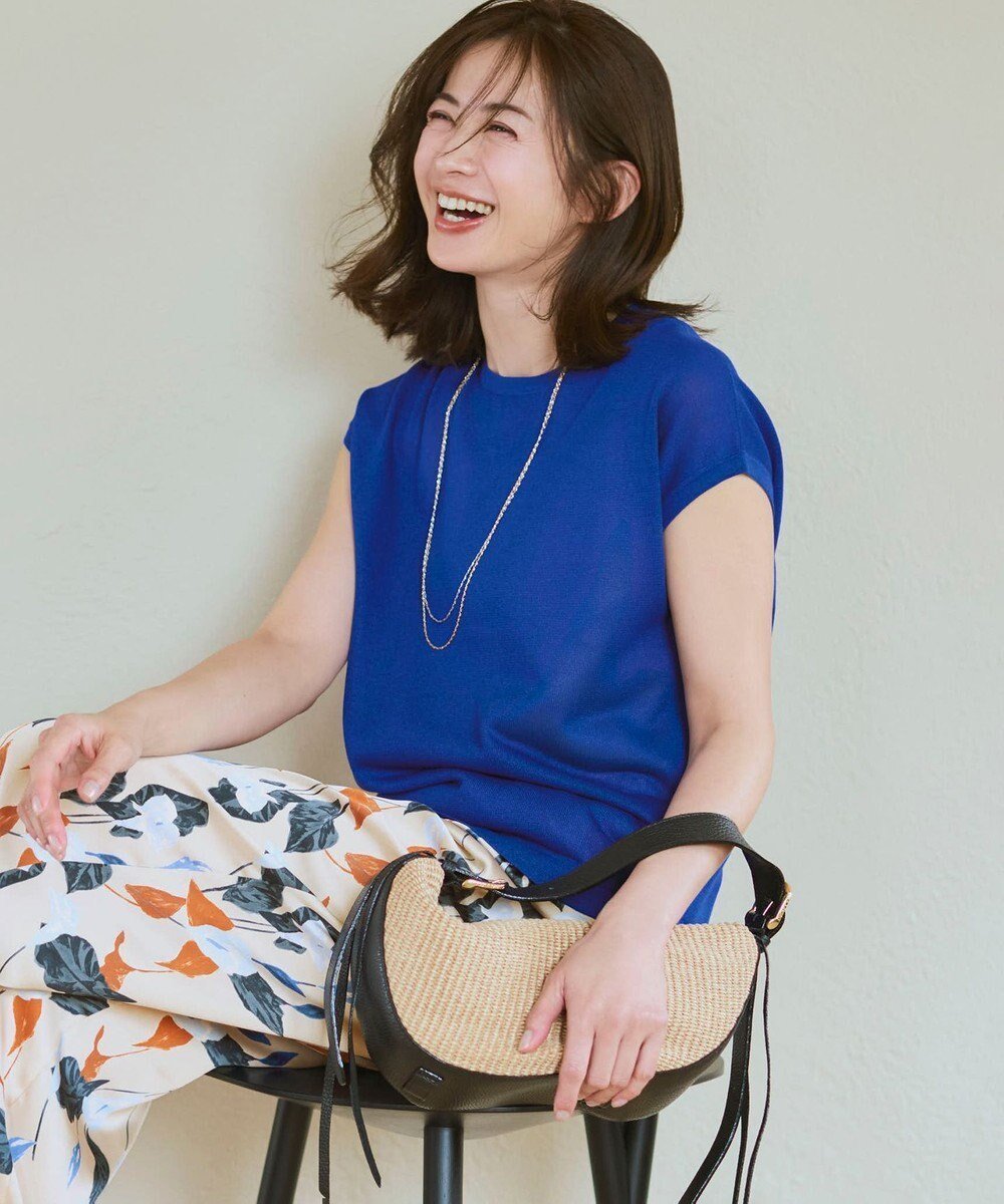 【23区/NIJYUSANKU】のシャイニーシアー ノースリーブ ニット インテリア・キッズ・メンズ・レディースファッション・服の通販 founy(ファニー) 　ファッション　Fashion　レディースファッション　Fashion for Women　トップス・カットソー　Cut & Sew Tops　ニット　Knit Tops & Sweaters　キャミソール&ノースリーブ　Camisoles & Sleeveless Tops　インナー　Innerwear　春　Spring　カーディガン　Cardigan, Knitwear　キャミソール　Camisole, Spaghetti Strap Top　コンパクト　Compact, Small Size　シアー　Sheer, See-Through　ジャケット　Jacket, Outerwear　セーター　Sweater, Knitwear　ドレス　Dress, One-Piece　ノースリーブ　Sleeveless, No-Sleeve　人気　Popular, Best Seller　ワイド　Wide, Wide Fit　S/S・春夏　SS, Spring/Summer, Warm Season　夏　Summer　旅行　Travel　2026年　2026　ブルー系|ID: prp329100004932271 ipo3291000000037019852