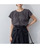 【23区/NIJYUSANKU】の【接触冷感/洗える】ツイストコットンプレーティング タックデザイン カットソー 人気、トレンドファッション・服の通販 founy(ファニー) ファッション Fashion レディースファッション Fashion for Women トップス・カットソー Cut & Sew Tops シャツ・ブラウス・オフィスカジュアル Elegant Blouses & Button-Ups ロングTシャツ・Tシャツ Longline T-Shirts & Tees カットソー・ベーシックTシャツ Cut-and-Sewn Tops / Stretch Tees & Basics イレギュラー Irregular Design 春 Spring 洗える Machine Washable カットソー Cut and Sewn Top ガウチョパンツ Gaucho Pants, Culottes シンプル Simple, Minimal セットアップ Set-Up, Coordinated Outfit ロング Long, Long-Length S/S・春夏 SS, Spring/Summer, Warm Season おすすめ Recommended / Our Picks 夏 Summer 2025年 2025 2025春夏・S/S Spring/Summer 2025 SS25 thumbnail グレー系|ID: prp329100004932336 ipo3291000000037020361