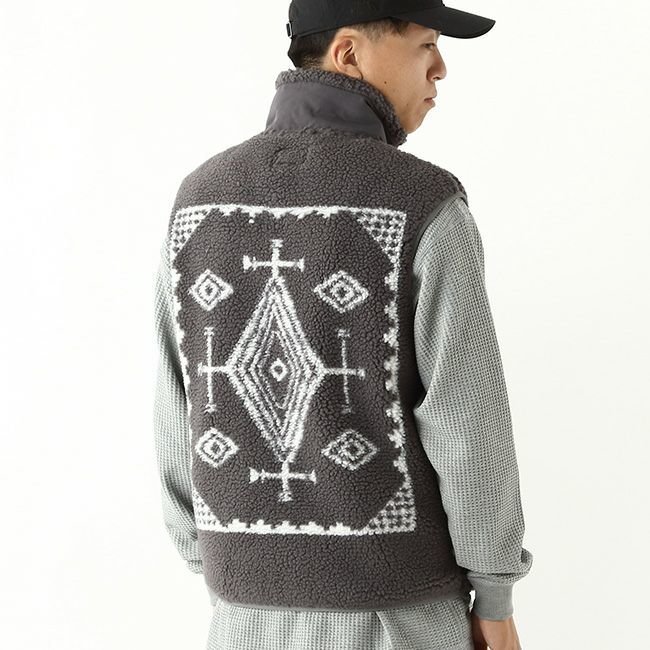 【ペンドルトン/PENDLETON】のPENDLETON ペンドルトン スタンドベスト インテリア・キッズ・メンズ・レディースファッション・服の通販 founy(ファニー) https://founy.com/ ファッション Fashion レディースファッション Fashion for Women アウター Coat / Outerwear Collection トップス・カットソー Cut & Sew Tops ベスト&ジレ / 重ね着スタイル Vests & Gilets スタンド Stand Collar, Upright Stand ベスト Vest, Waistcoat |ID: prp329100003817312 ipo3291000000034122780