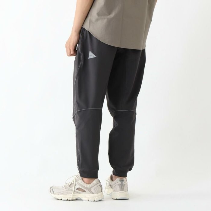 【アンドワンダー/and wander】のand wander アンドワンダー ライトストレッチシェルパンツ インテリア・キッズ・メンズ・レディースファッション・服の通販 founy(ファニー) https://founy.com/ ファッション Fashion レディースファッション Ladies' Fashion Online パンツ Pants |ID: prp329100003884223 ipo3291000000030561097