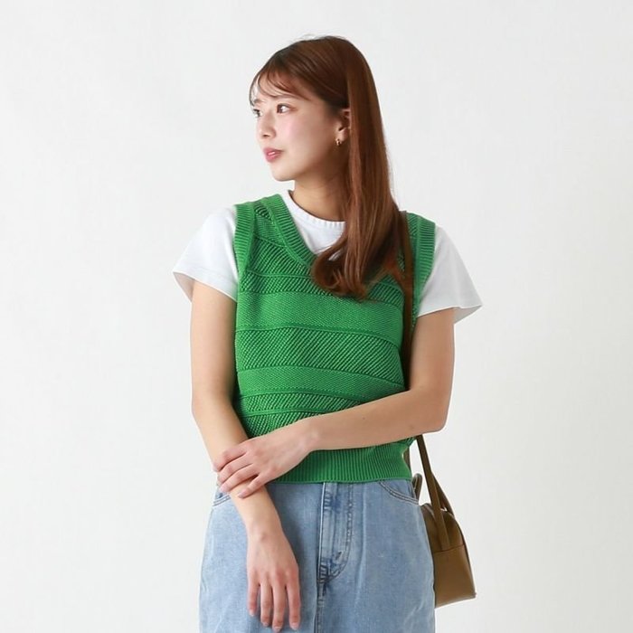 【ル グラジック/LE GLAZIK】のLE GLAZIK ルグラジック クルーネックベスト インテリア・キッズ・メンズ・レディースファッション・服の通販 founy(ファニー) https://founy.com/ ファッション Fashion レディースファッション Fashion for Women アウター Coat / Outerwear Collection トップス・カットソー Cut & Sew Tops ベスト&ジレ / 重ね着スタイル Vests & Gilets エレガント 上品 Elegant |ID: prp329100003892670 ipo3291000000029255043