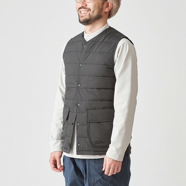 【アクシーズクイン エレメンツ/AXESQUIN ELEMENTS】のAXESQUIN ELEMENTS アクシーズクインエレメンツ ストレッチのダウンベスト 人気、トレンドファッション・服の通販 founy(ファニー) 　ファッション　Fashion　レディースファッション　Fashion for Women　アウター　Coat / Outerwear Collection　トップス・カットソー　Cut & Sew Tops　ベスト&ジレ / 重ね着スタイル　Vests & Gilets　ストレッチ　Stretch, Stretchy Fabric　ダウン　Down, Puffer　フラップ　Flap, Flap Pocket　ベスト　Vest, Waistcoat　ポケット　Pocket, Pocket Detail　ラウンド　Round, Round Neck　 other-1|ID: prp329100004166326 ipo3291000000030953964