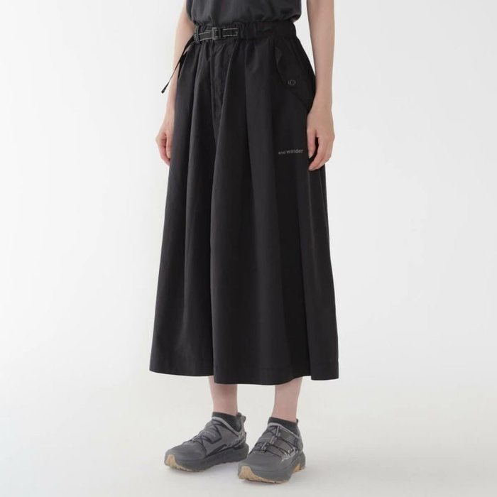 【アンドワンダー/and wander】のand wander アンドワンダー オーバーサイズカーゴスカート【ウィメンズ】 インテリア・キッズ・メンズ・レディースファッション・服の通販 founy(ファニー) https://founy.com/ ファッション Fashion レディースファッション Ladies' Fashion Online スカート Skirt |ID: prp329100004449628 ipo3291000000031118980