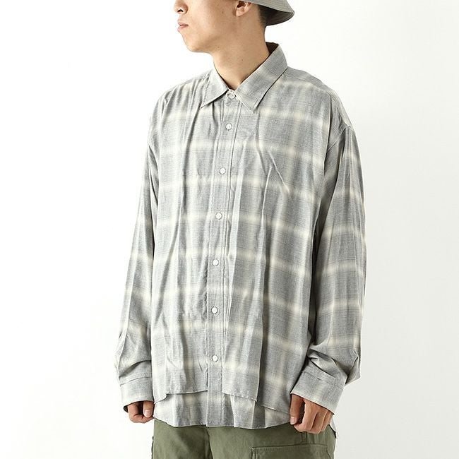 【ミーンズワイル/meanswhile / MEN】のmeanswhile ミーンズワイル オンブレサイドスリットL/S SH 人気、トレンドファッション・服の通販 founy(ファニー) 　ファッション　Fashion　メンズファッション　Fashion for Men　 other-1|ID: prp329100004665575 ipo3291000000035767241