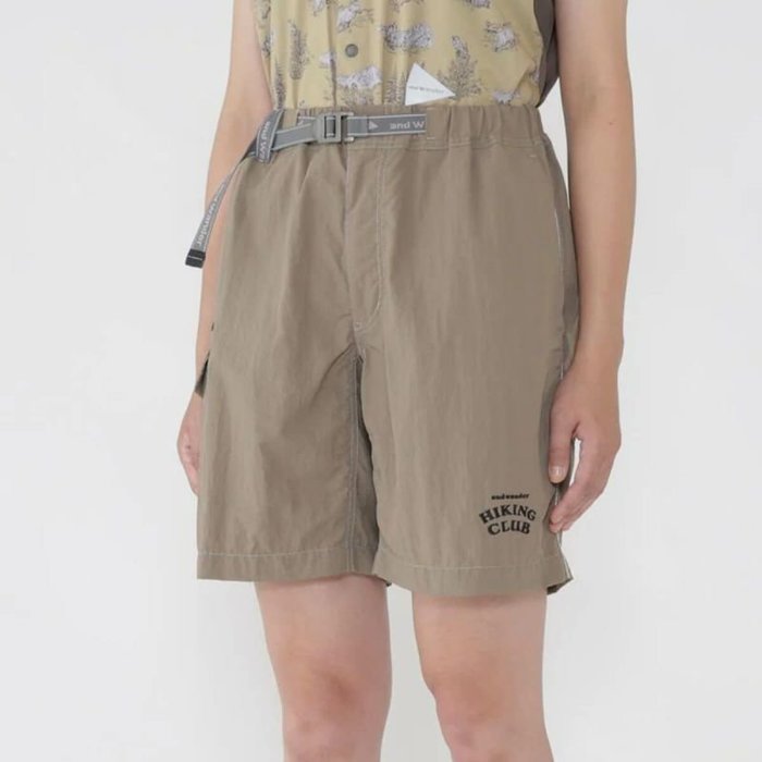 【アンドワンダー/and wander】のand wander アンドワンダー ハイキングクラブ Nyタフタハイカーショートパンツ インテリア・キッズ・メンズ・レディースファッション・服の通販 founy(ファニー) https://founy.com/ ファッション Fashion レディースファッション Fashion for Women パンツ Pants & Trousers ショートパンツ・ハーフパンツ High-Waisted & Relaxed Shorts |ID: prp329100004773100 ipo3291000000034585382