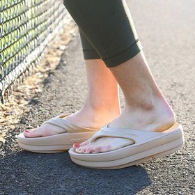 【ウーフォス/OOFOS】のOOFOS ウーフォス ウーメガ 大人の最旬トレンドファッション＆コーディネート founy(ファウニー) ファッション Fashion レディースファッション Fashion for Women |ID:prp329100004990708