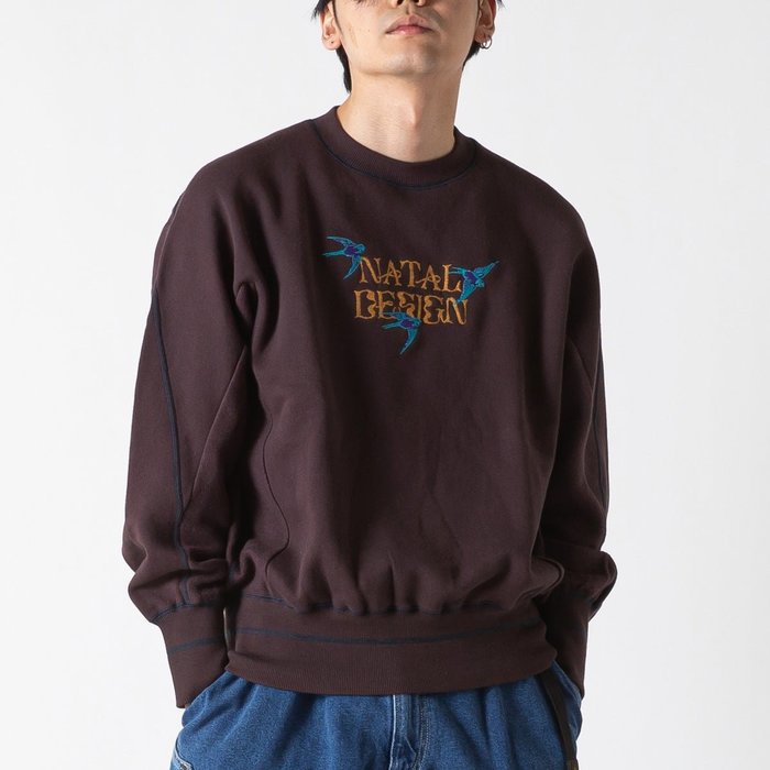 【ネイタルデザイン/NATAL DESIGN / MEN】のNATAL DESIGN ネイタルデザイン スワローロゴクルースウェット インテリア・キッズ・メンズ・レディースファッション・服の通販 founy(ファウニー) https://founy.com/ ファッション Fashion メンズファッション Fashion for Men パープル Purple, Violet |ID: prp329100004990803 ipo3291000000037380862