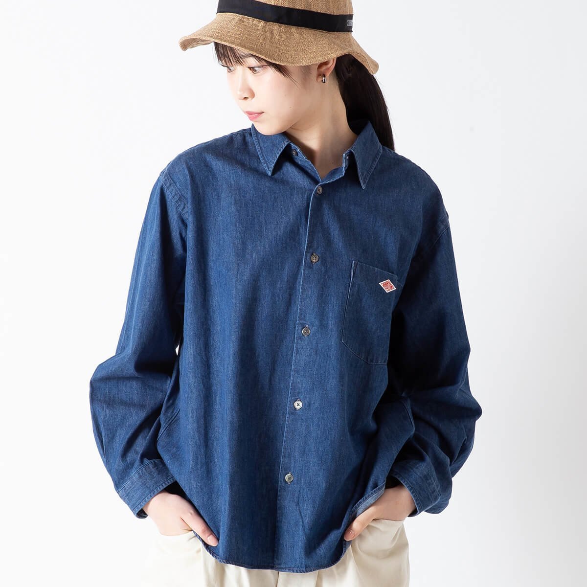 【ダントン/DANTON】のDANTON ダントン レギュラーカラーL/Sシャツ デニムダンガリー【ウィメンズ】 大人の最旬トレンドファッション＆コーディネート founy(ファウニー) 　ファッション　Fashion　レディースファッション　Fashion for Women　トップス・カットソー　Cut & Sew Tops　シャツ・ブラウス・オフィスカジュアル　Elegant Blouses & Button-Ups　インディゴ　Indigo Denim　レギュラー　Regular, Standard Fit　 other-1|ID: prp329100004990940 ipo3291000000037381070