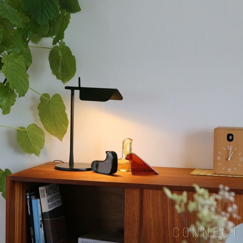 【フロス/FLOS / GOODS】のTABT(タブT)/全4色/テーブルランプ 人気、トレンドファッション・服の通販 founy(ファニー) 　アクリル　Acrylic　シンプル　Simple　スタンド　Stand　テーブル　Table　フォルム　Form　ロンドン　London　ホーム・キャンプ・アウトドア・お取り寄せ　Home,Garden,Outdoor,Camping Gear　家具・インテリア　Furniture　ライト・照明　Lighting & Light Fixtures　 other-1|ID: prp329100003114394 ipo3291000000021121043