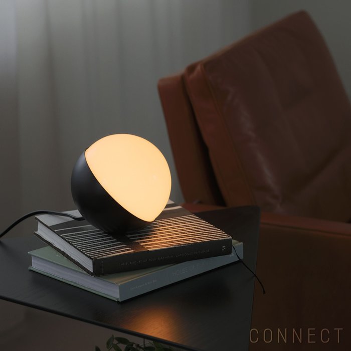 【ルイスポールセン/Louis Poulsen / GOODS】のVLStudio(ステュディオ)テーブル/フロア150/ブラック インテリア・キッズ・メンズ・レディースファッション・服の通販 founy(ファニー) https://founy.com/ ガラス Glass, Glassware シンプル Simple, Minimal テーブル Table, Dining Table フォルム Silhouette, Form モダン Modern, Contemporary ホーム・キャンプ・アウトドア・お取り寄せ Home Living / Home & Lifestyle / Camping Gear / Outdoor Camping 家具・インテリア Home Furniture & Interior. Stylish & Functional Living Spaces ライト・照明 Lamps & Lighting Fixtures |ID: prp329100003114442 ipo3291000000035728783