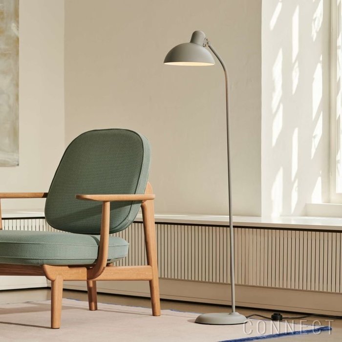 【フリッツ ハンセン/FRITZ HANSEN / GOODS】のKAISERidell(カイザー・イデル)/フロアランプチルト機能付きイージーグレー/真鍮(無加工)《LED電球プレゼント》 インテリア・キッズ・メンズ・レディースファッション・服の通販 founy(ファニー) https://founy.com/ クラシック Classic スリム Slim ツイスト Twist モダン Modern ホーム・キャンプ・アウトドア・お取り寄せ Home,Garden,Outdoor,Camping Gear 家具・インテリア Furniture ライト・照明 Lighting & Light Fixtures |ID: prp329100003114477 ipo3291000000021121126