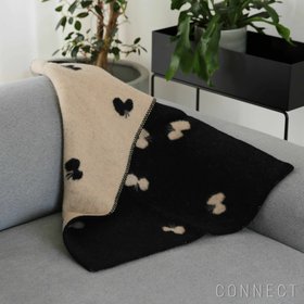 【皆川 明/Akira Miyagawa / GOODS】の(ミナペルホネン)ウールブランケット〈CHOUCHO〉ミニサイズ 65×90cm 人気、トレンドファッション・服の通販 founy(ファニー) ギフト プレゼント Gift / Present ブランケット Blanket, Throw Blanket リバーシブル Reversible, Two-Sided 定番 Standard, Basic Item ホーム・キャンプ・アウトドア・お取り寄せ Home Living / Home & Lifestyle / Camping Gear / Outdoor Camping 家具・インテリア Home Furniture & Interior. Stylish & Functional Living Spaces その他 インテリア雑貨、家具 Home Decor & Furniture Extras |ID:prp329100003114907
